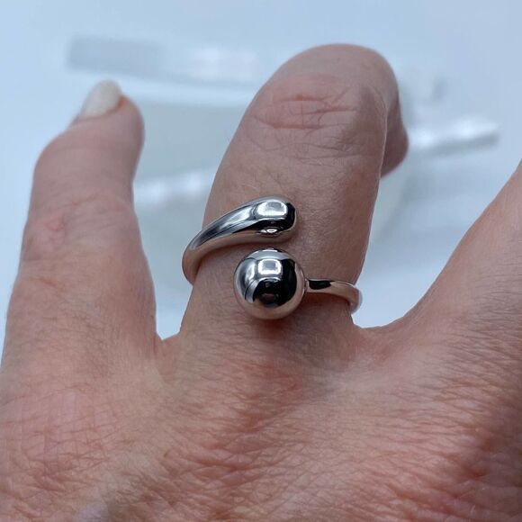 Sterling Silver Geometric Minimalist Spoon Ring - Picture 5 of 5